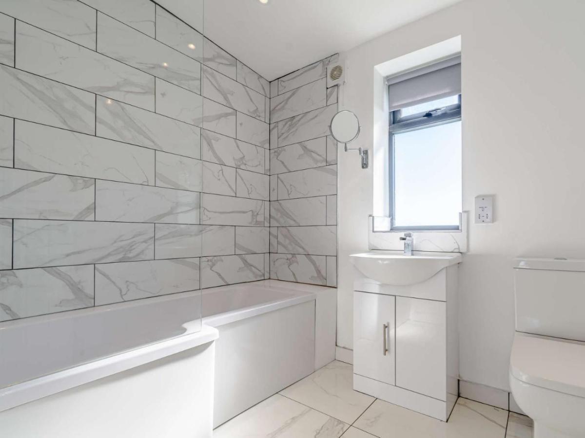 2-Bed Modern Bungalow - Outstanding Country Views Harrogate Eksteriør billede